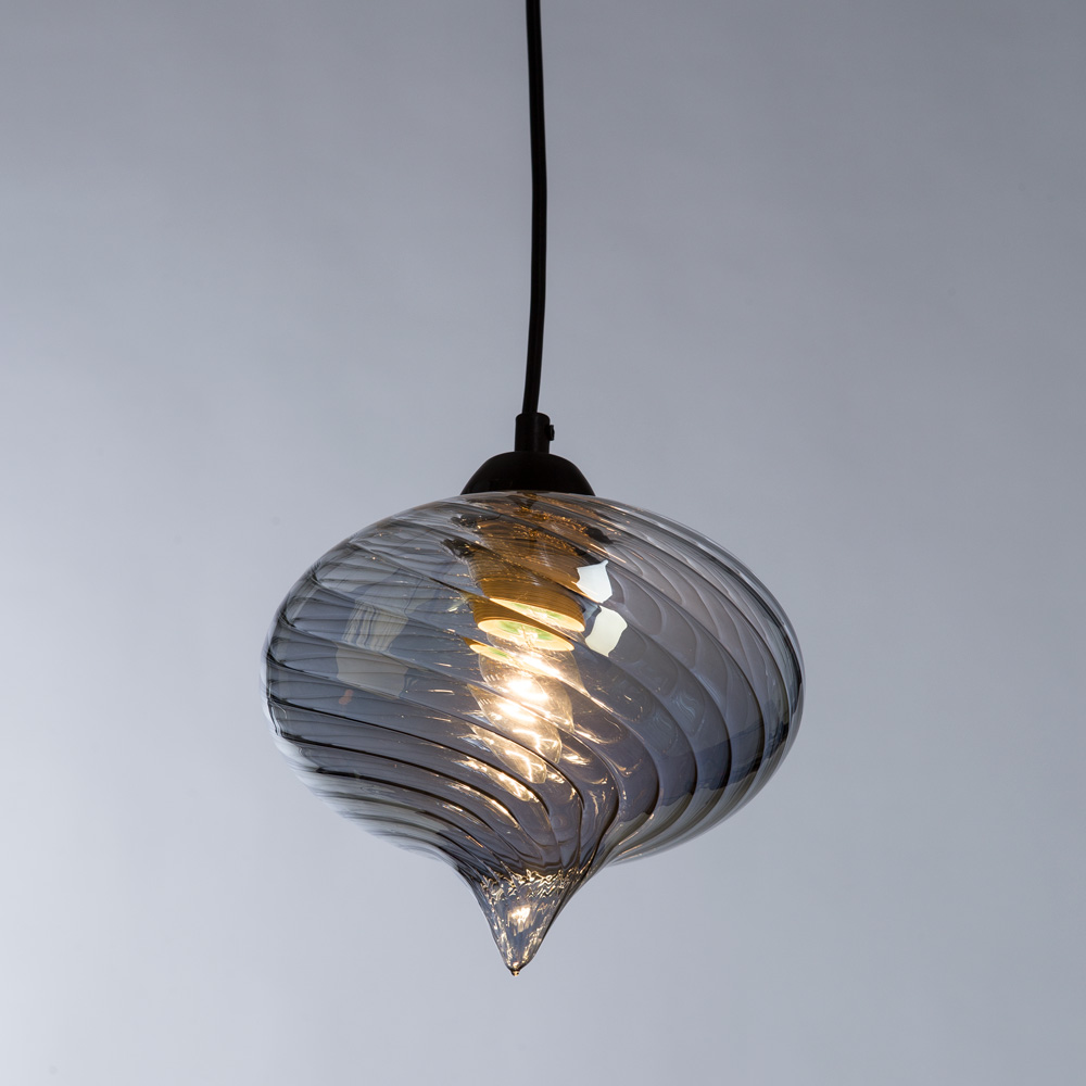 Люстра подвесная ARTE LAMP EMOZIONE (A7171SP-1SM) E27 40 Вт 220 В IP20, Дымчатый
Люстра подвесная ARTE LAMP EMOZIONE (A7171SP-1SM) E27 40 Вт 220 В IP20, Дымчатый