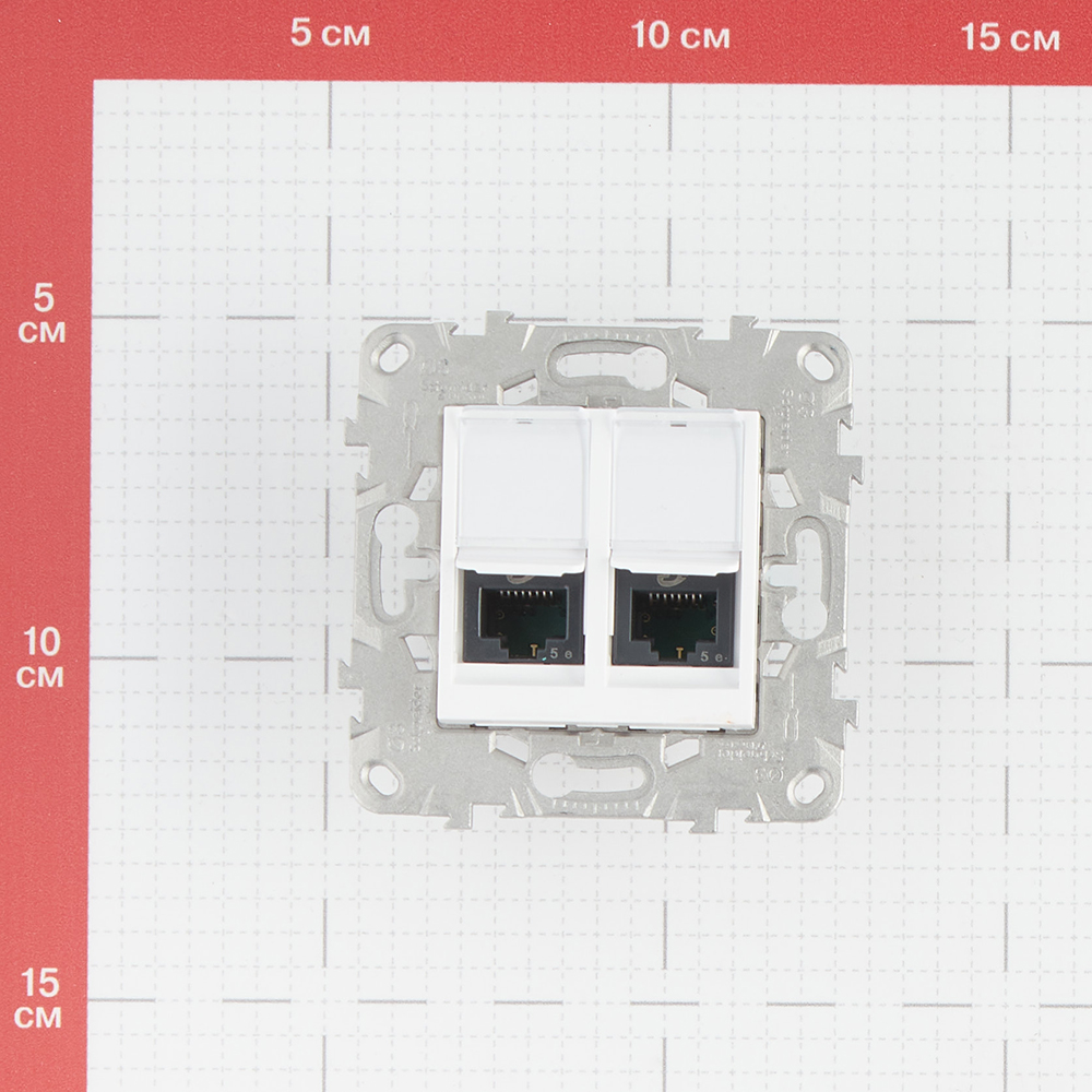 фото Розетка компьютерная schneider electric unica new nu542018 скрытая установка белая модули rj45 cat 5 и rj45 cat 5е utp