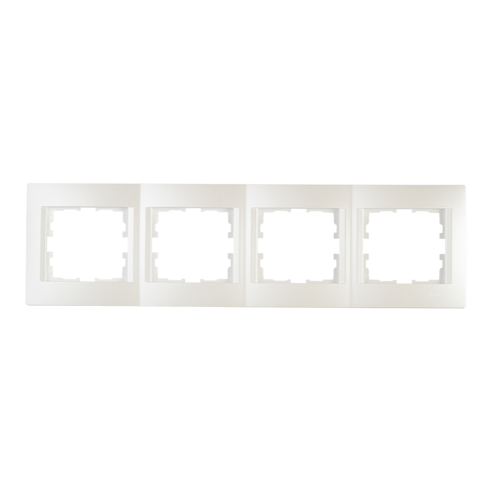 рамка для сенсорных выключателей livolo четверная 1 клавиша 3 розетки c7 c1 3sr 11 Рамка Lezard Karina четырехместная жемчужно-белая (707-3000-149)