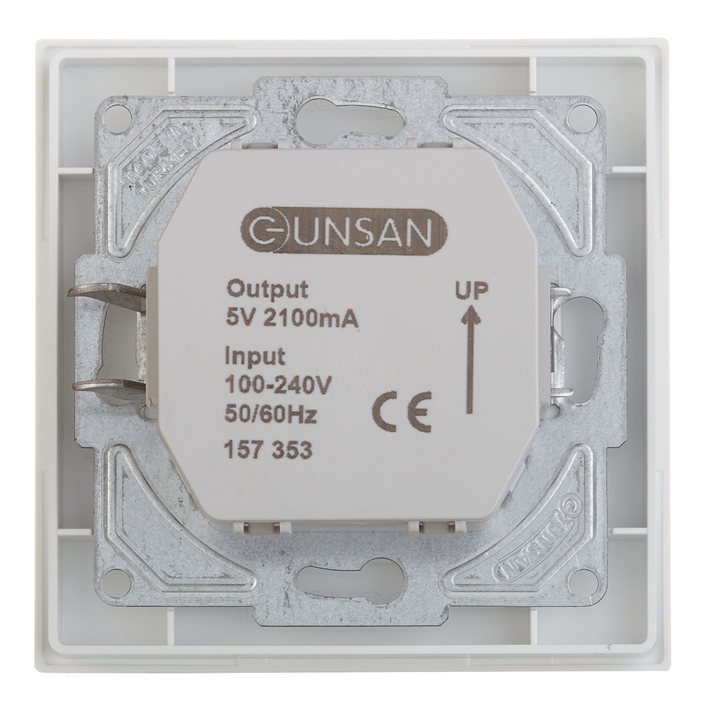 фото Розетка usb с рамкой gunsan eqona 16401100-100353 скрытая установка белая ip20 два модуля usb