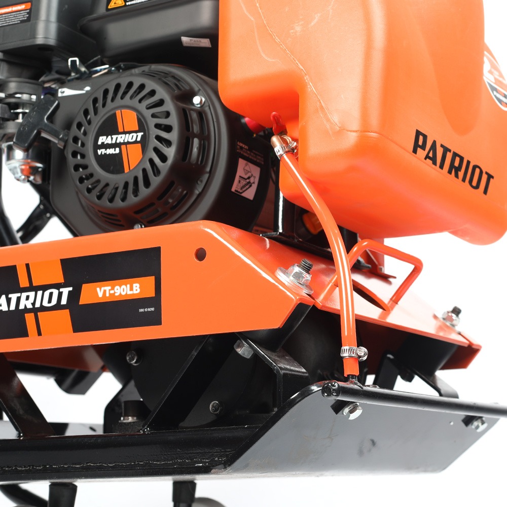 фото Виброплита бензиновая patriot vt-90lb (590106010) 560х450 мм 6,5 л.с.