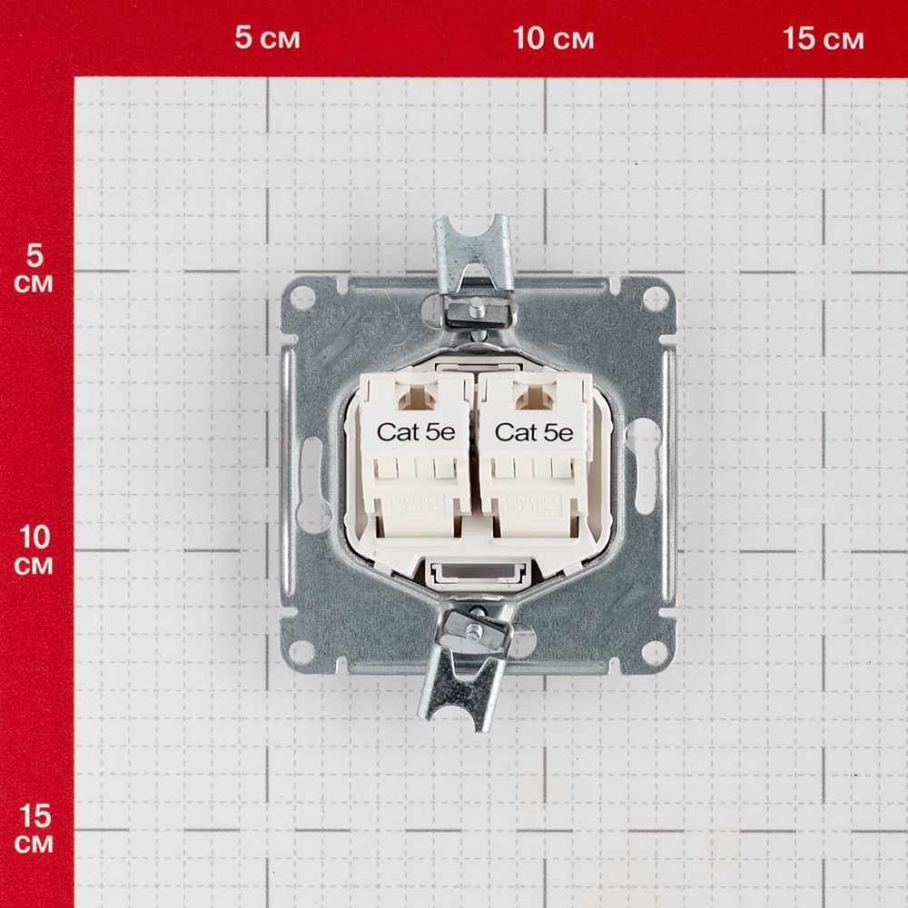 фото Розетка компьютерная schneider electric atlas design atn000185 скрытая установка белая два модуля rj45