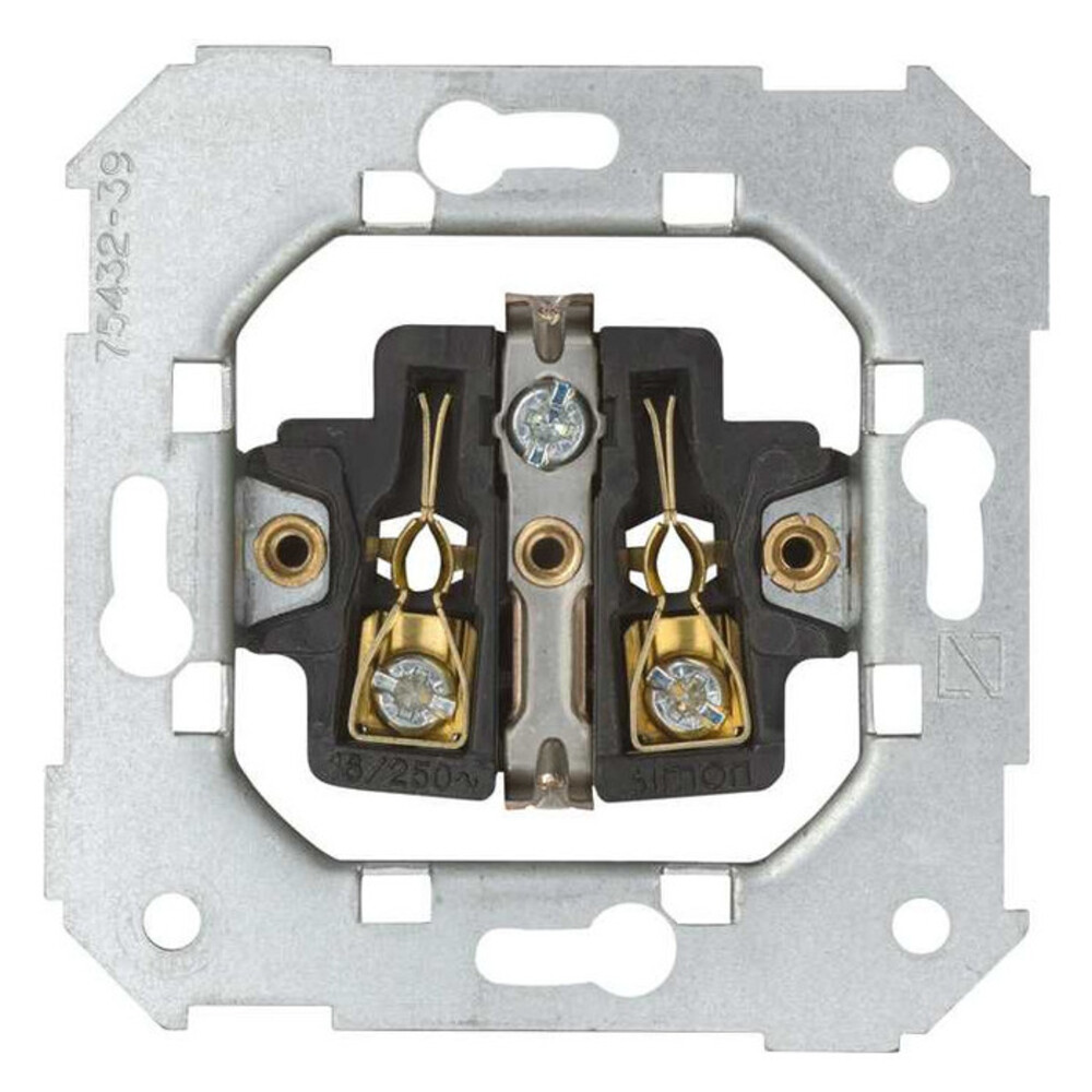 Розетка legrand 774323. Шнайдер электрик wessen 59 розетки. Розетка 2 штыря фаза. Материал контактов розеток. Розетка schuko + 2 usb.