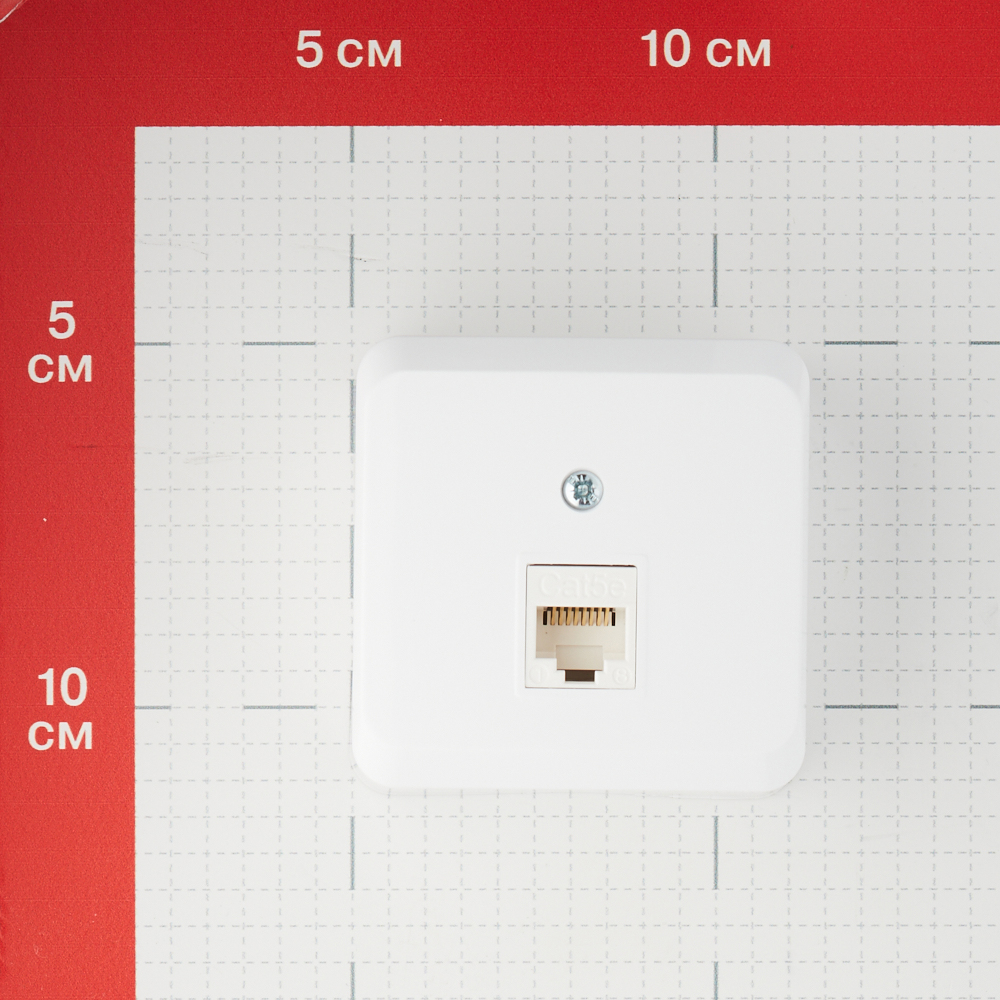 фото Розетка компьютерная schneider electric этюд koma-001b открытая установка белая ip20