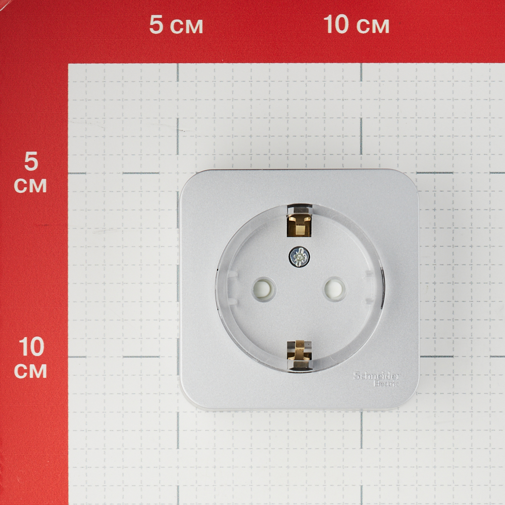 фото Розетка schneider electric blanca blnra111113 открытая установка алюминий с заземлением ip20 со шторками компакт