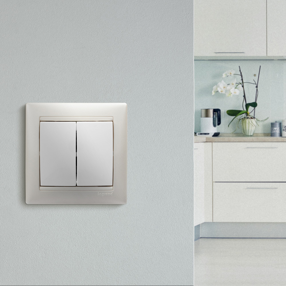 Выключатель Legrand Valena 694265 двухклавишный скрытая установка белый ...