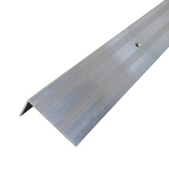 Порог алюминиевый угловой наружный 40х20х1800 мм без покрытия