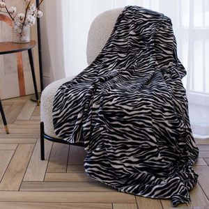 Плед 130х150 см Belezza Zebra флис черный — купить в Петрозаводске вПетровиче: цена за штуку, характеристики, фото