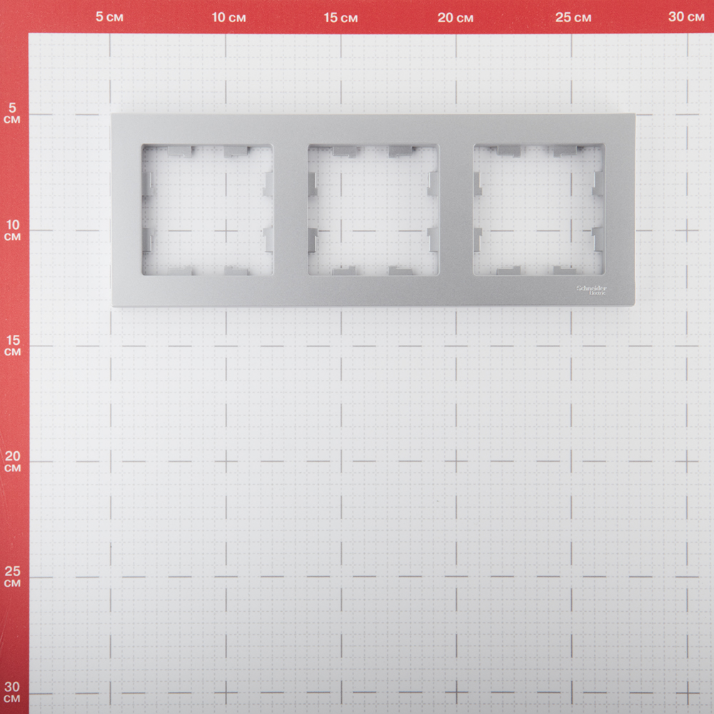

Рамка Schneider Electric Atlas Design ATN000303 трехместная универсальная алюминий