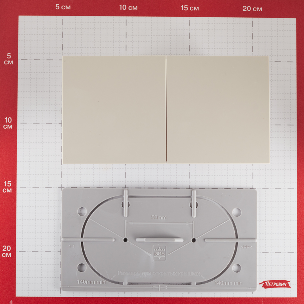 фото Розетка schneider electric atlas design atn000228 двойная скрытая установка бежевая с заземлением со шторками со сдвижными крышками