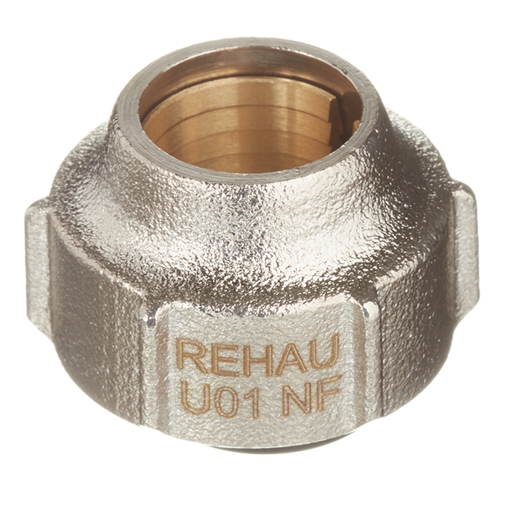 фото Rehau (12406011003) 15 мм х 3/4 ек для стальных трубок