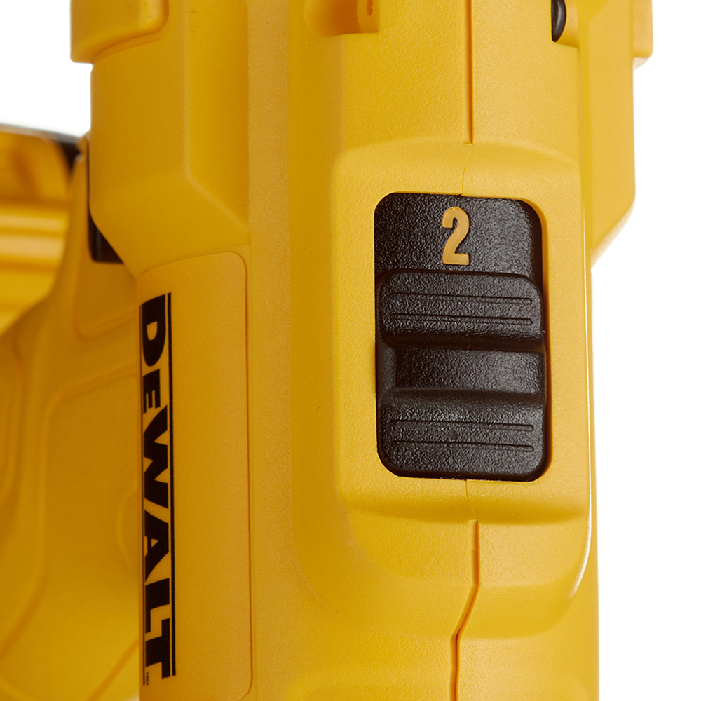 Дрель-шуруповерт аккумуляторная DeWalt DCD700C2 12В 2х1,3Ач Li-Ion