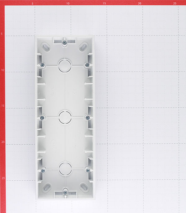 Коробка монтажная Simon 15 трехместная накладная алюминий (1590753-033) Вид№4