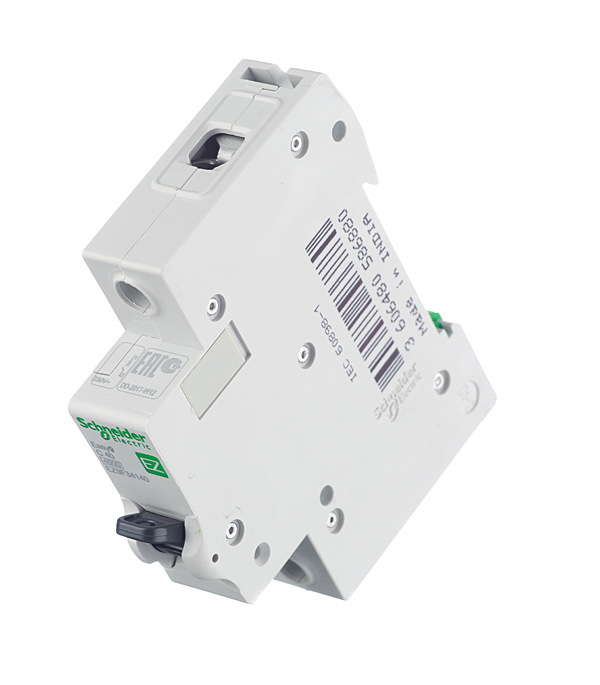 фото Автоматический выключатель schneider electric easy9 (ez9f34140) 1p 40а тип c 4,5 ка 220 в на din-рейку