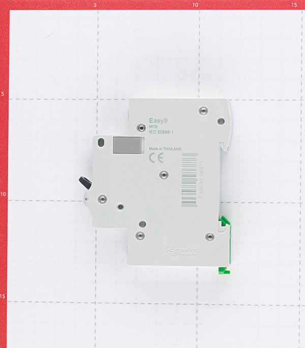 фото Автоматический выключатель schneider electric easy9 (ez9f34132) 1p 32а тип c 4,5 ка 220 в на din-рейку