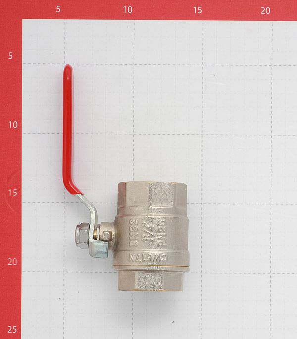 фото Кран шаровой латунный valtec base (vt.214.n.07) 1 1/4 вр(г) х 1 1/4 вр(г) ручка прямой