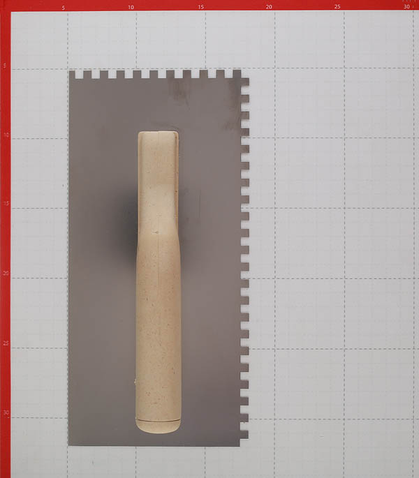 Гладилка зубчатая Corte 270х130 мм зуб 6х6 мм с облегченной ручкой