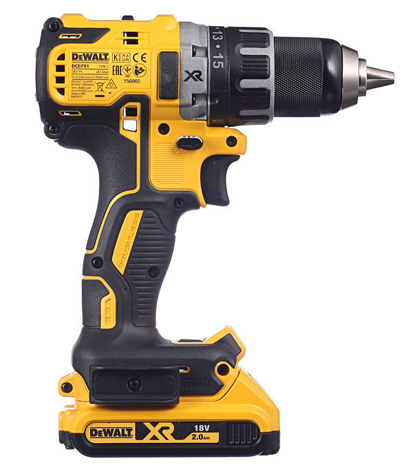 Дрель-шуруповерт аккумуляторная DeWalt DCD791D2 18В 2х2Ач Li-Ion