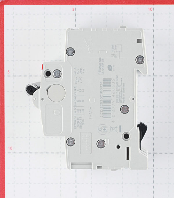 фото Автоматический выключатель abb s203 (2cds253001r0324) 3p 32а тип c 6 ка 400 в на din-рейку