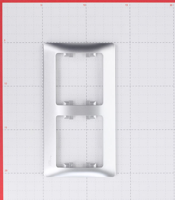 

Рамка Schneider Electric Glossa GSL000302 двухместная горизонтальная алюминий