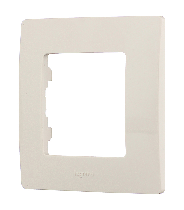 

Рамка Legrand Etika 672511 одноместная универсальная слоновая кость
