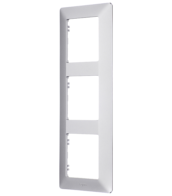 

Рамка Legrand Valena LIFE 754133 трехместная универсальная алюминий